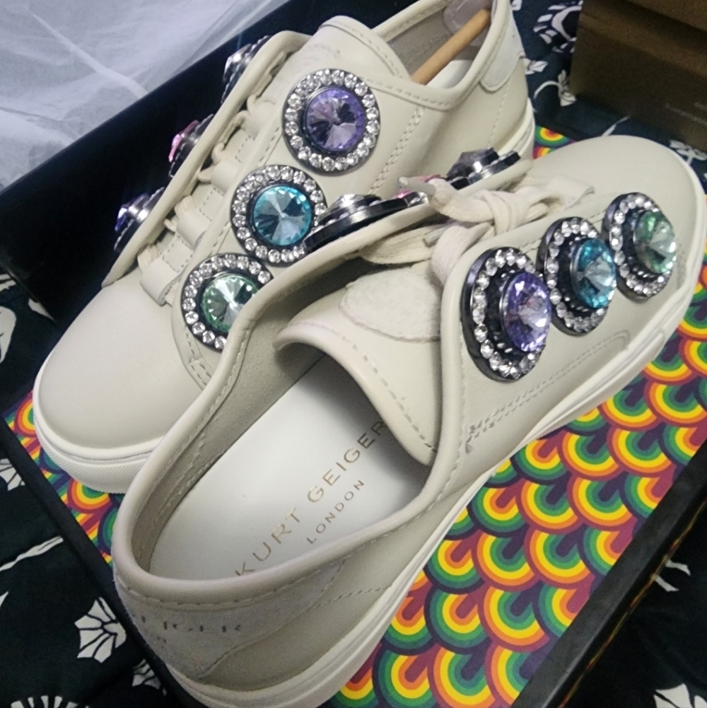 NWT Kurt Geiger Women's Octavia White Sneakers
